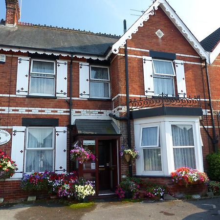 South Rising Guest House Poole Dış mekan fotoğraf