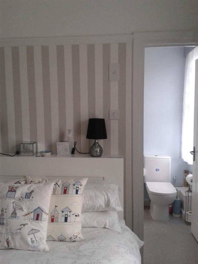 South Rising Guest House Poole Dış mekan fotoğraf