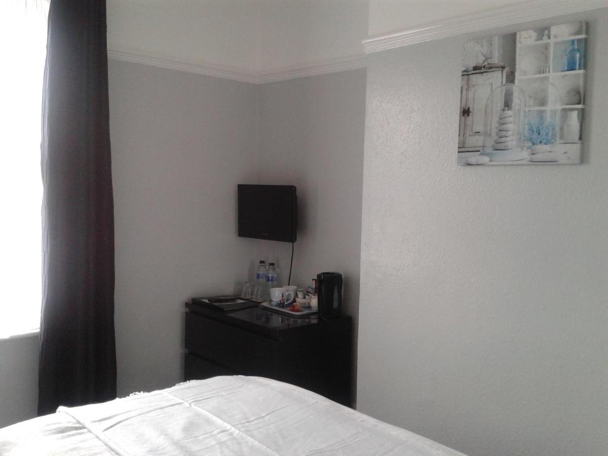 South Rising Guest House Poole Dış mekan fotoğraf