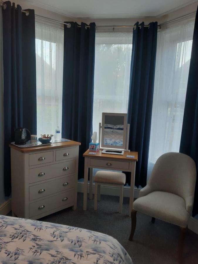 South Rising Guest House Poole Dış mekan fotoğraf
