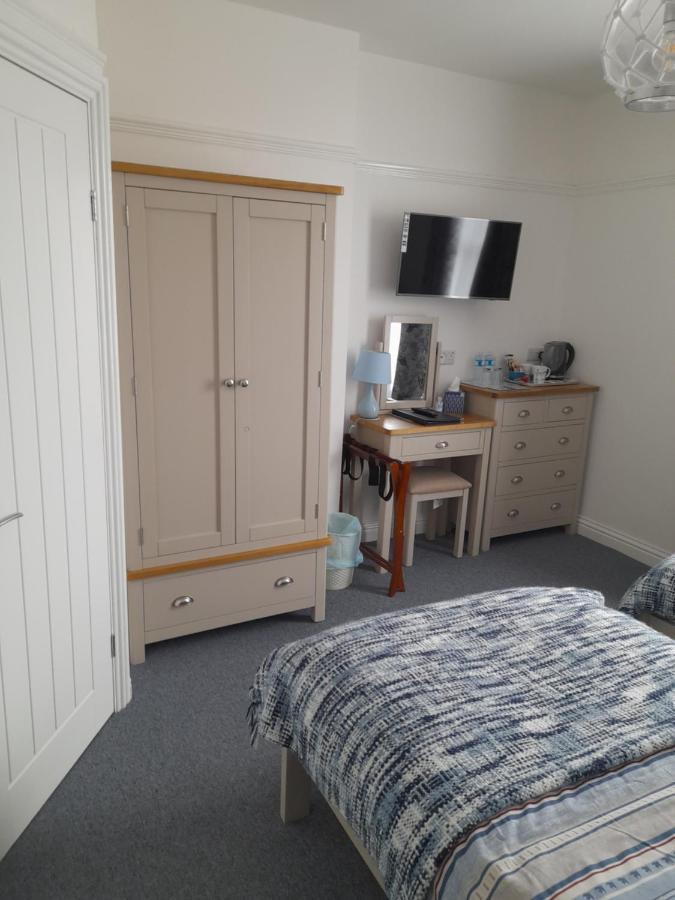 South Rising Guest House Poole Dış mekan fotoğraf