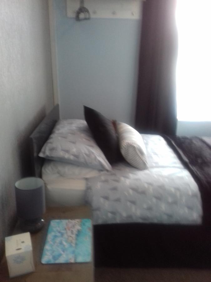 South Rising Guest House Poole Dış mekan fotoğraf